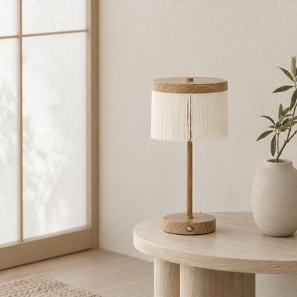 Candeeiro de mesa LED DINY creme com efeito madeira – fotografia de ambiente