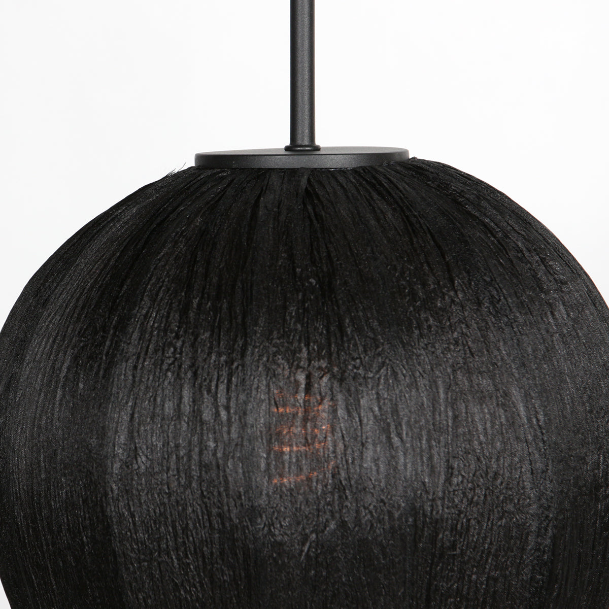 zwarte-hanglamp-druppelvormige-linnen-kap-mexlite-haloswap-variant-image4