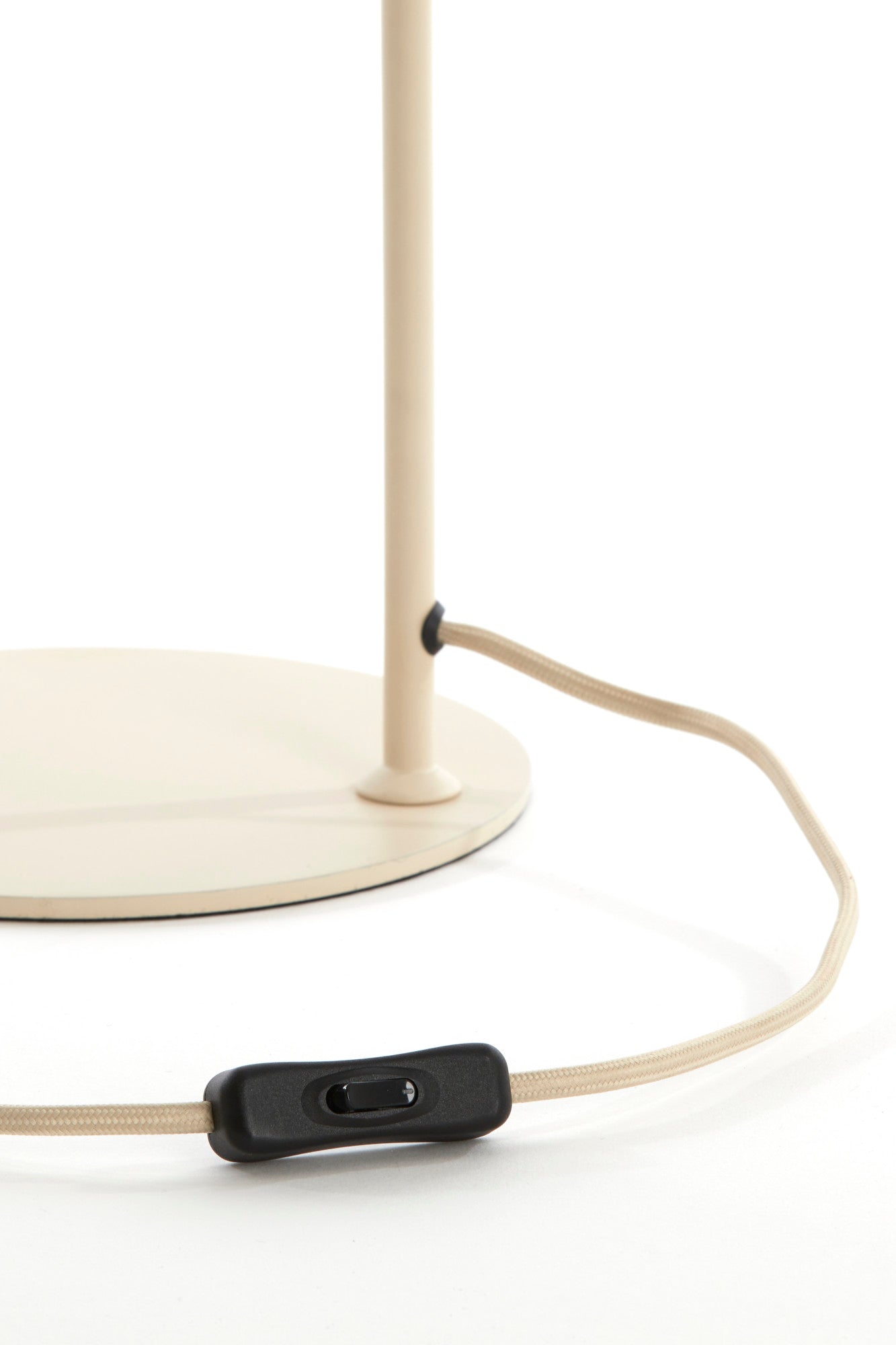 beige-draadframe-tafellamp-light-living-elati-variant-image7