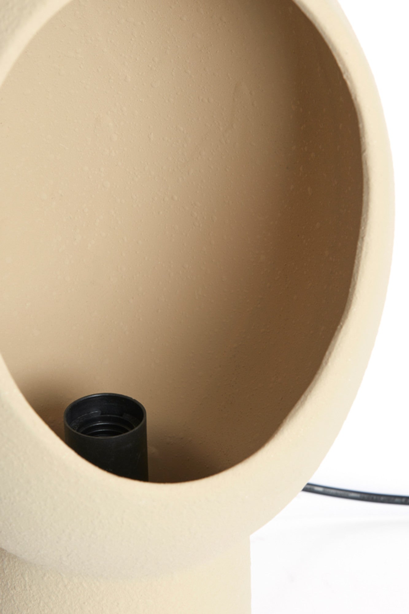 moderne-beige-tafellamp-light-living-monk-variant-image7