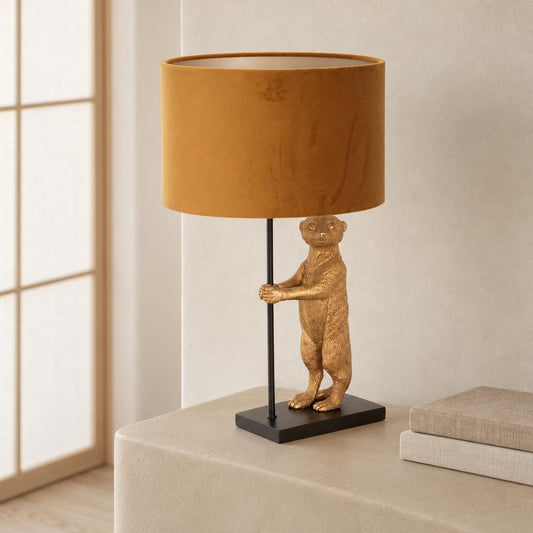 Lampa stołowa Animaux z pozłacanym surykatką – zdjęcie aranżacyjne
