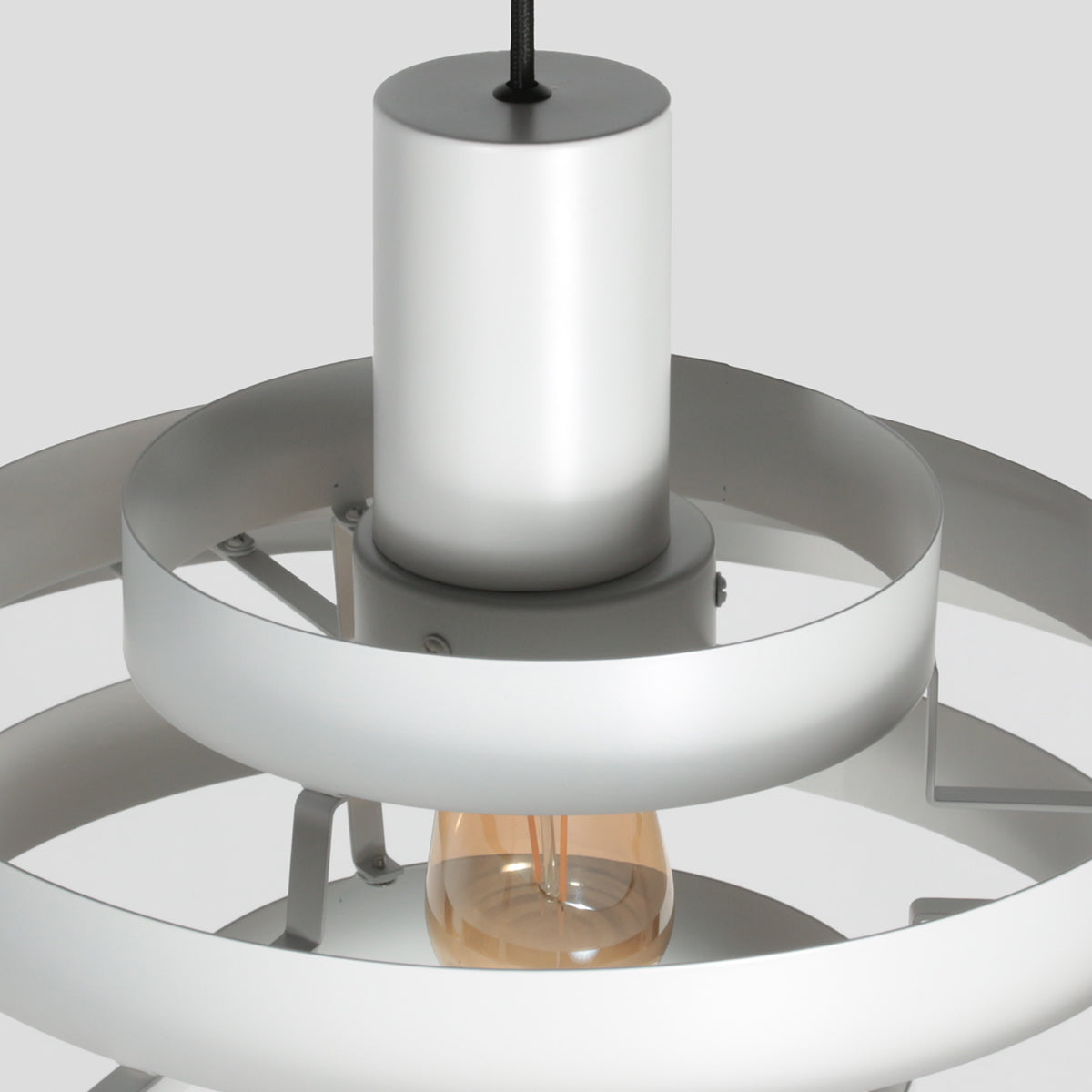 scandinavische-witte-hanglamp-ringen-steinhauer-halo-cirque-variant-image4