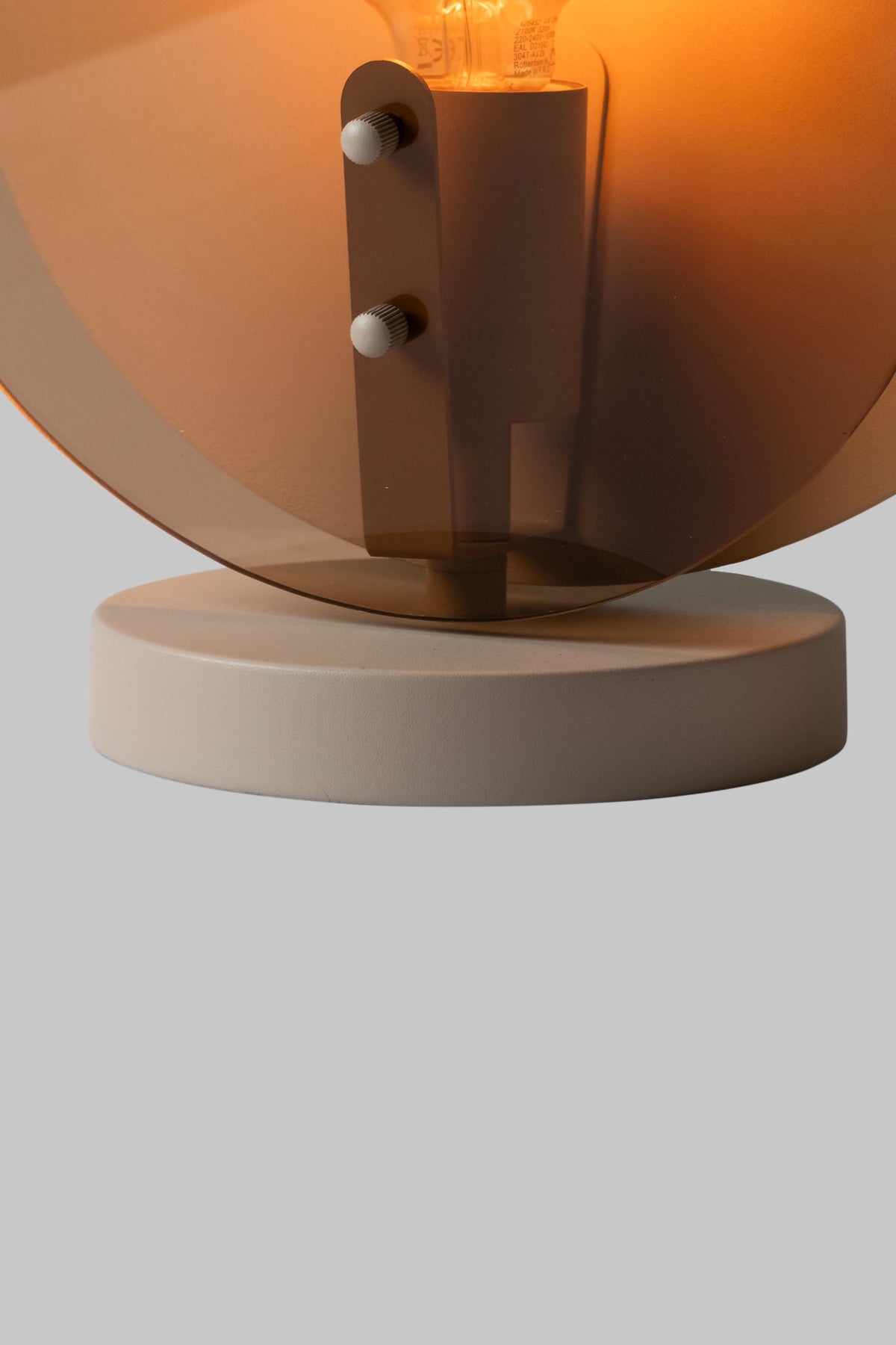 Lâmpada de mesa de vidro âmbar elegante It's About RoMi Toledo – imagem 6