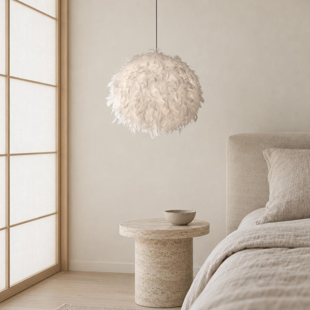 DUCKY White Feather Pendant Lamp – lifestyle image