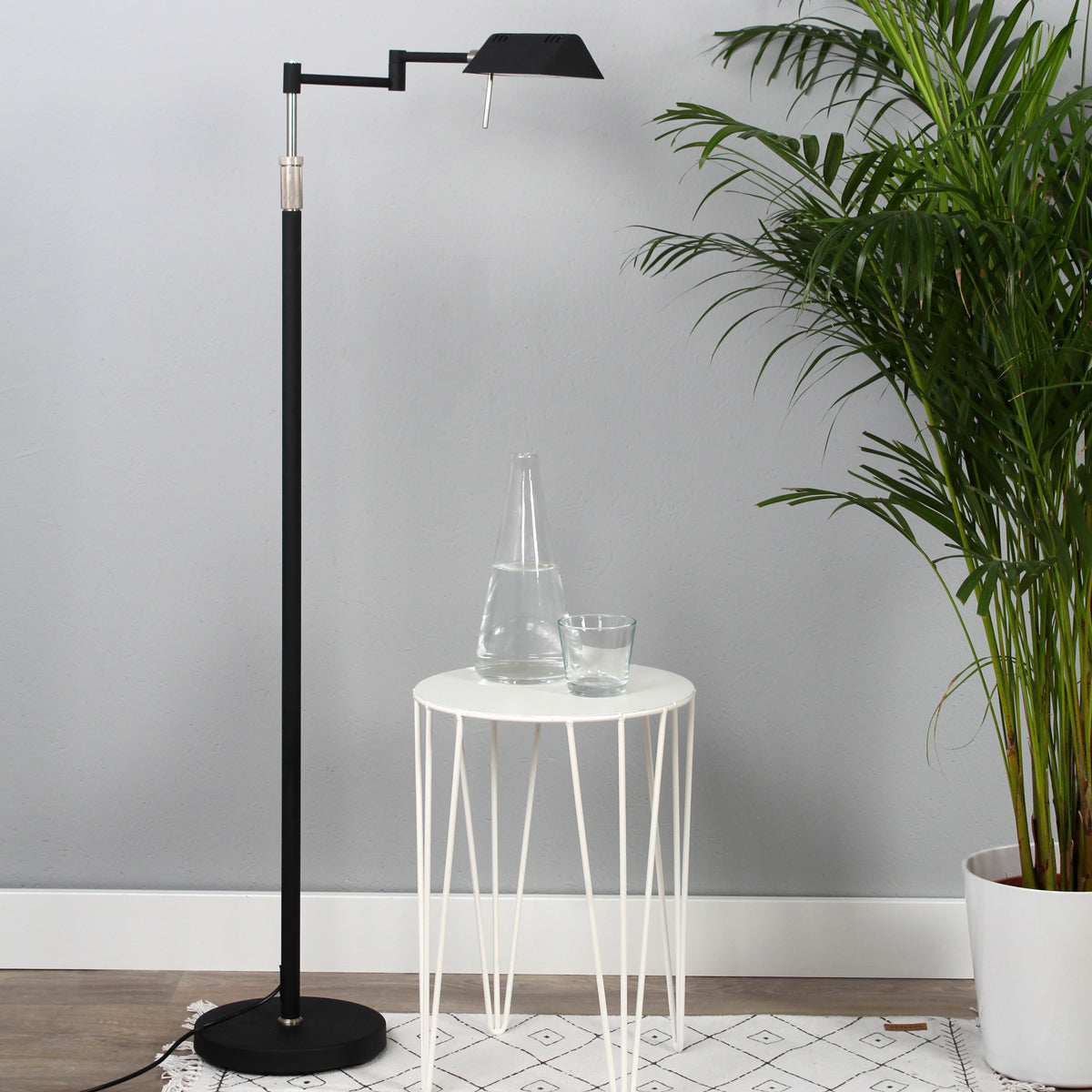 trendy-vloerlamp-zwart-metaal-knikarm-mexlite-karl-variant-image2