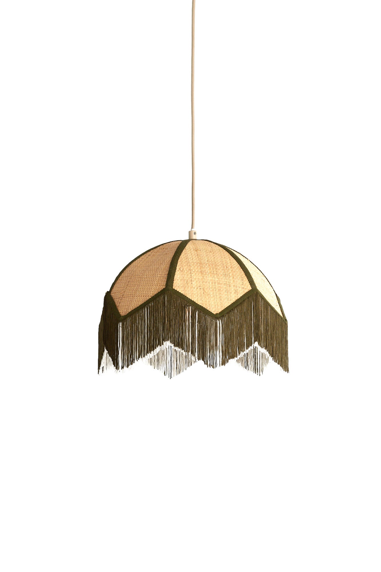 rieten-hanglamp-met-kleuraccent-en-franjes-light-living-sulina-variant-image1