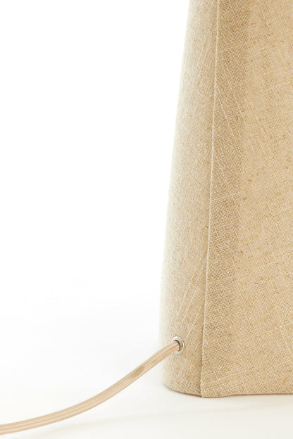 beige-tafellamp-trapeziumvormig-light-living-mikko-variant-image7