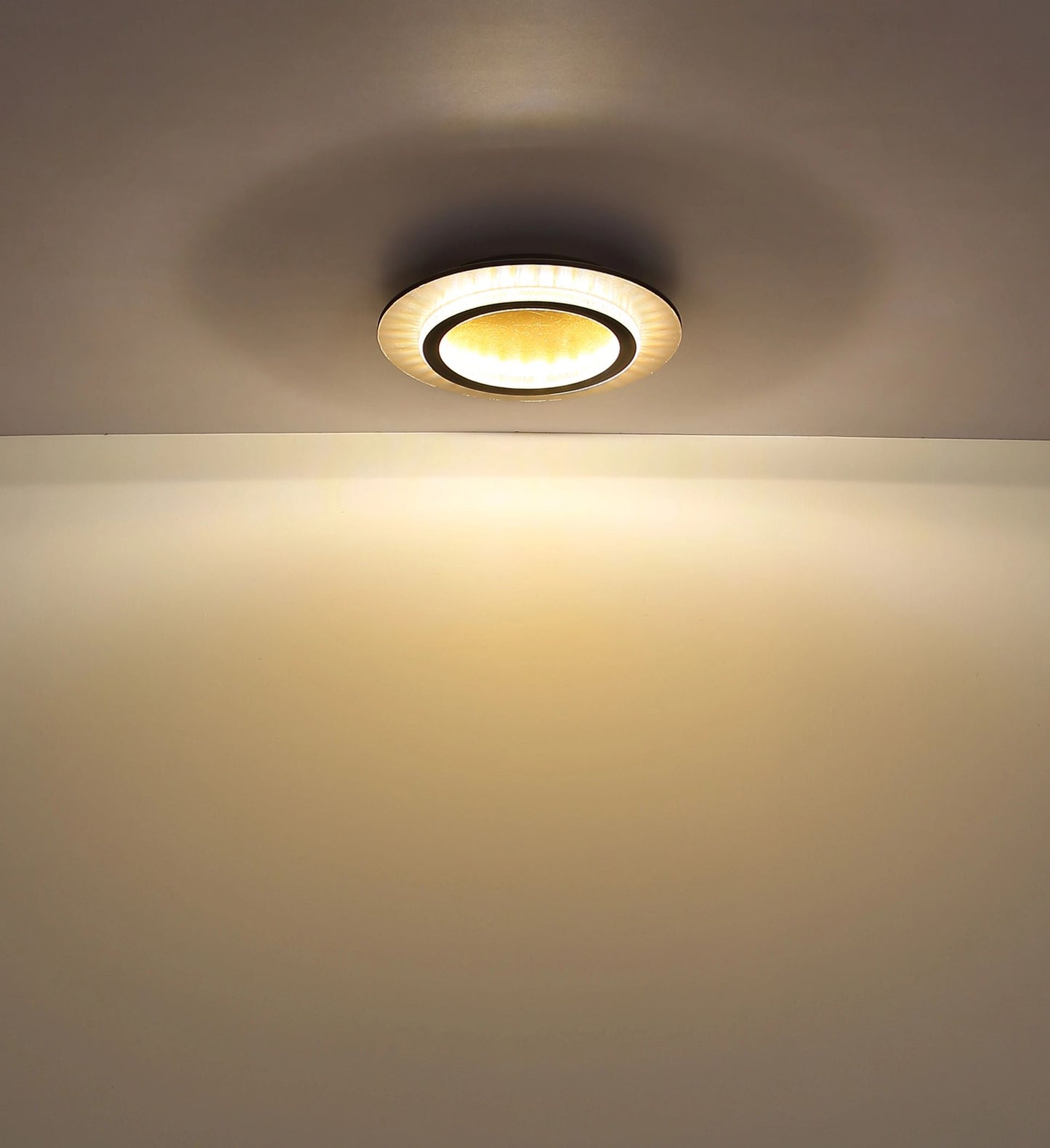 elegante-matzwarte-plafondlamp-met-gouden-accenten-jayden-variant-image6