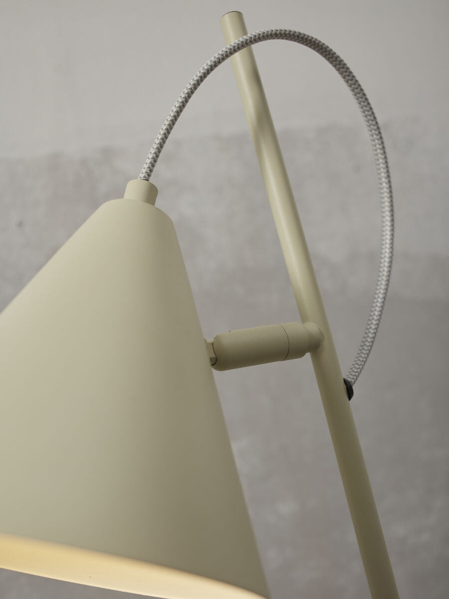 groene-tafellamp-metaal-retro-its-about-romi-lisbon-variant-image3