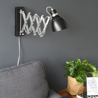 metalen-industriele-hanglamp-zwart-scharnierarm-steinhauer-spring-variant-image2