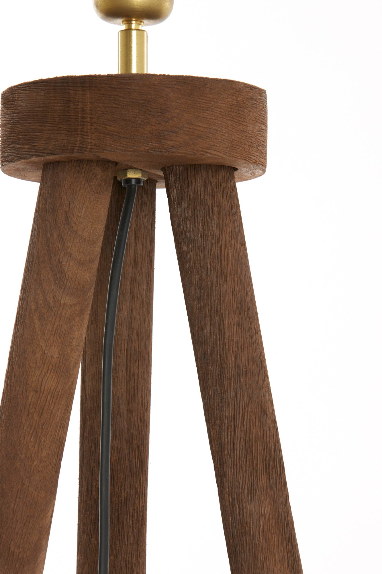 driepoot-lampenstandaard-houtkleurig-light-living-ilias-variant-image8