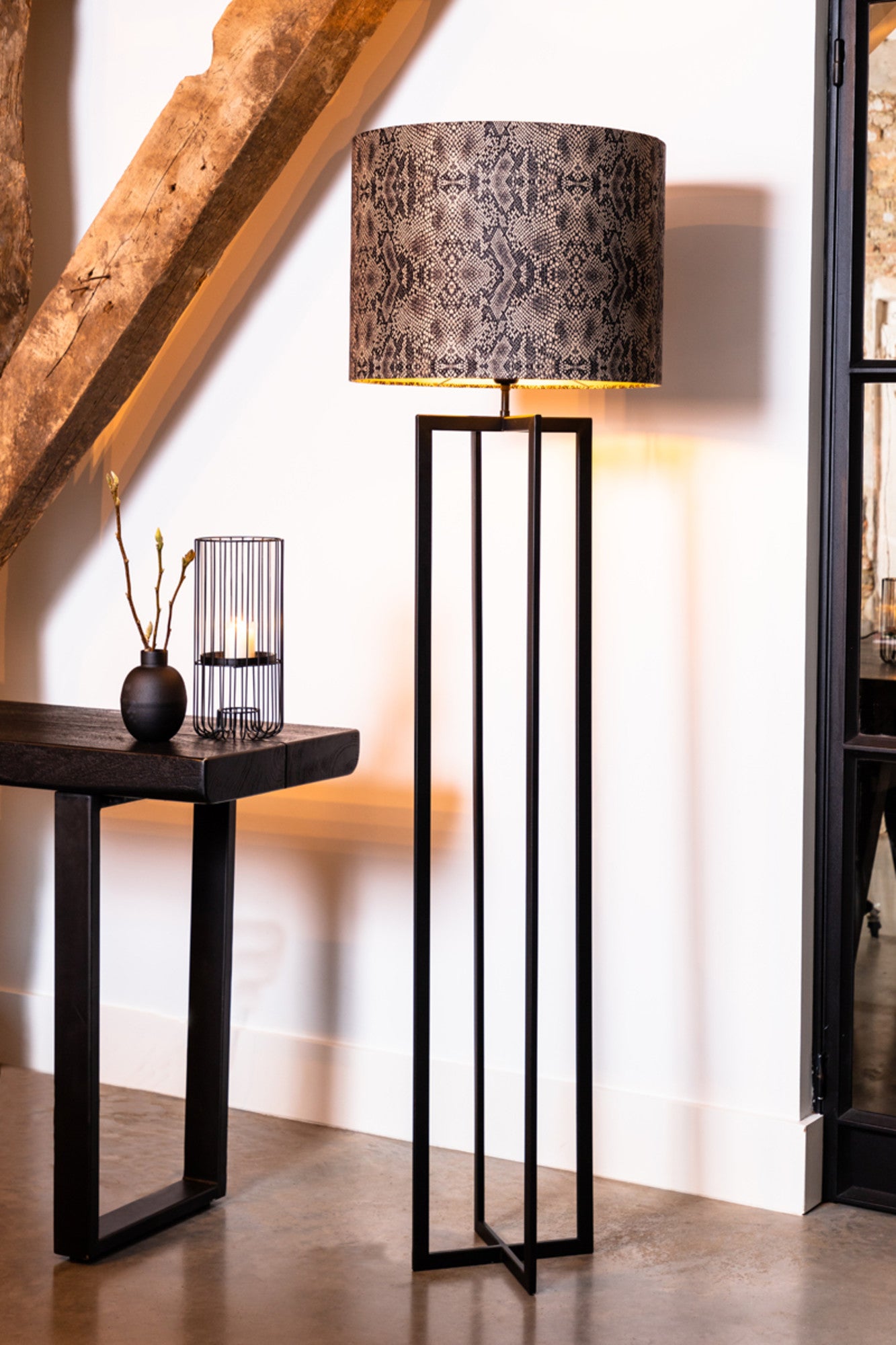 industriele-zwarte-rechthoekige-lampenvoet-light-living-mace-variant-image5