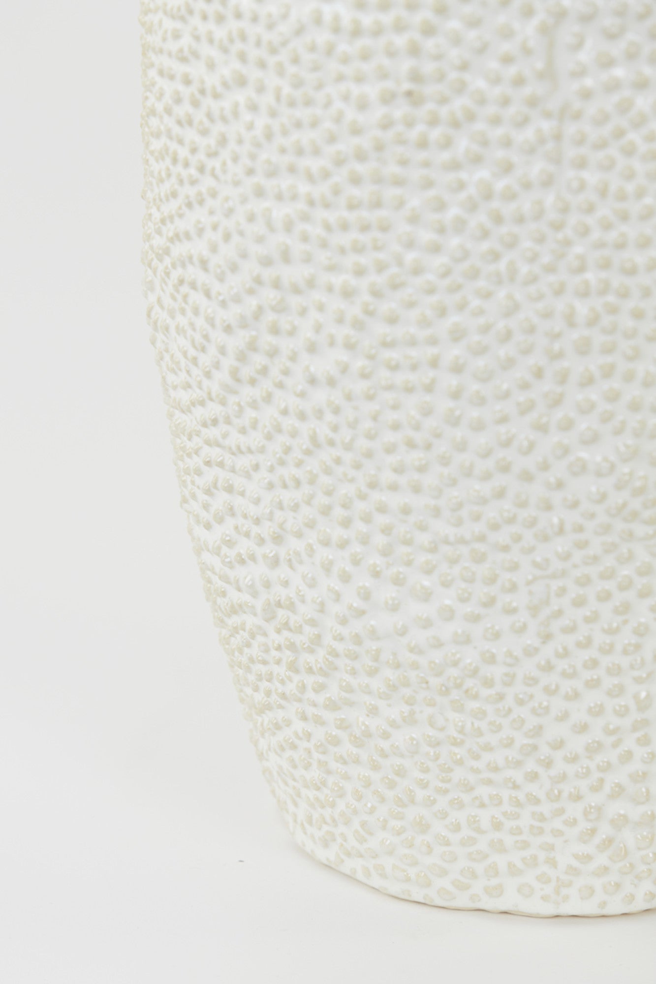 tafelvoet-met-textuur-wit-light-living-kyara-variant-image7