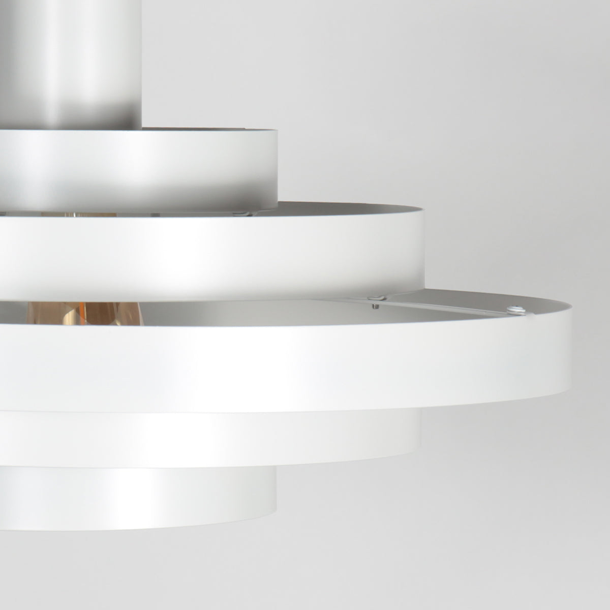 scandinavische-witte-hanglamp-ringen-steinhauer-halo-cirque-variant-image5