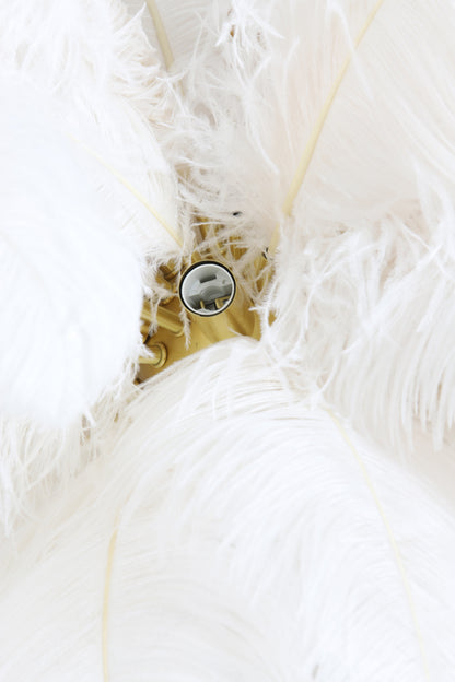 klassieke-witte-veren-hanglamp-met-goud-light-living-feather-variant-image6