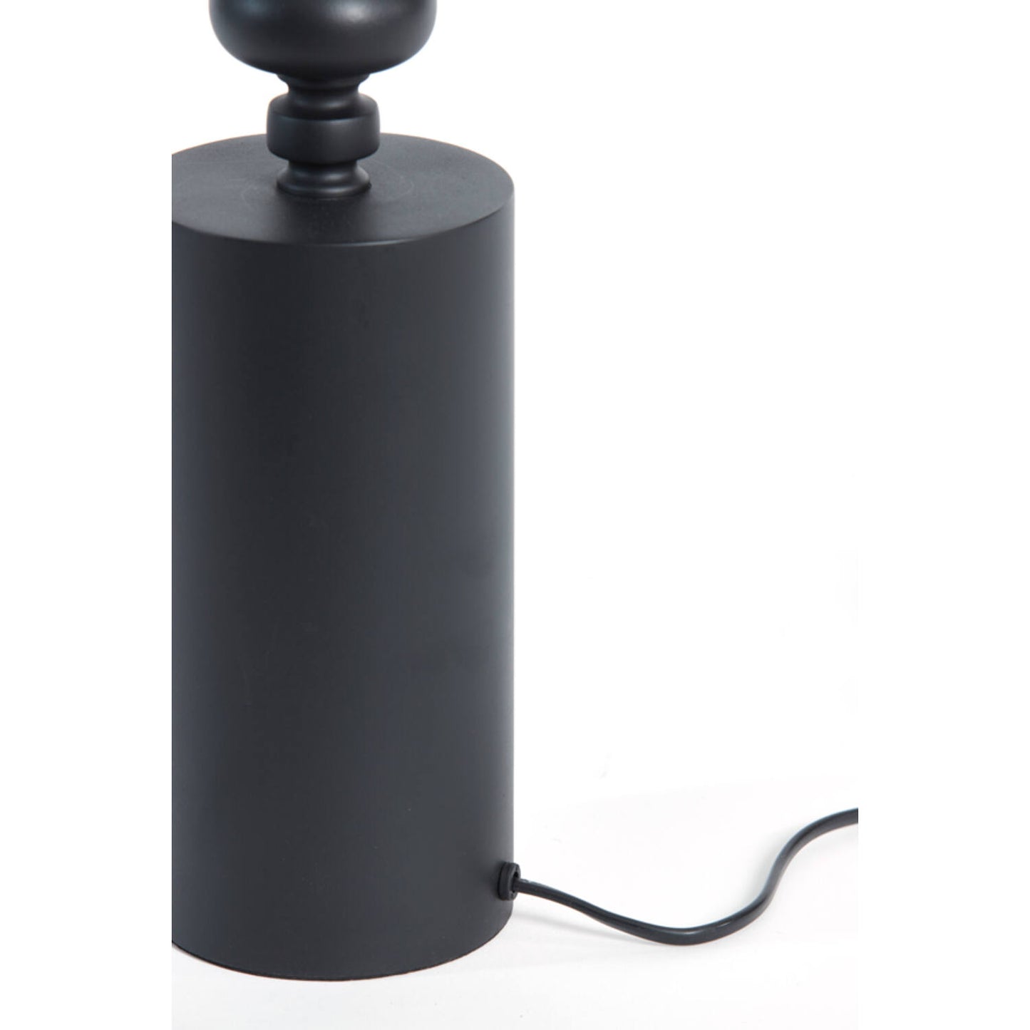 klassieke-zwarte-tafellamp-ovale-voet-light-living-helabima-variant-image1