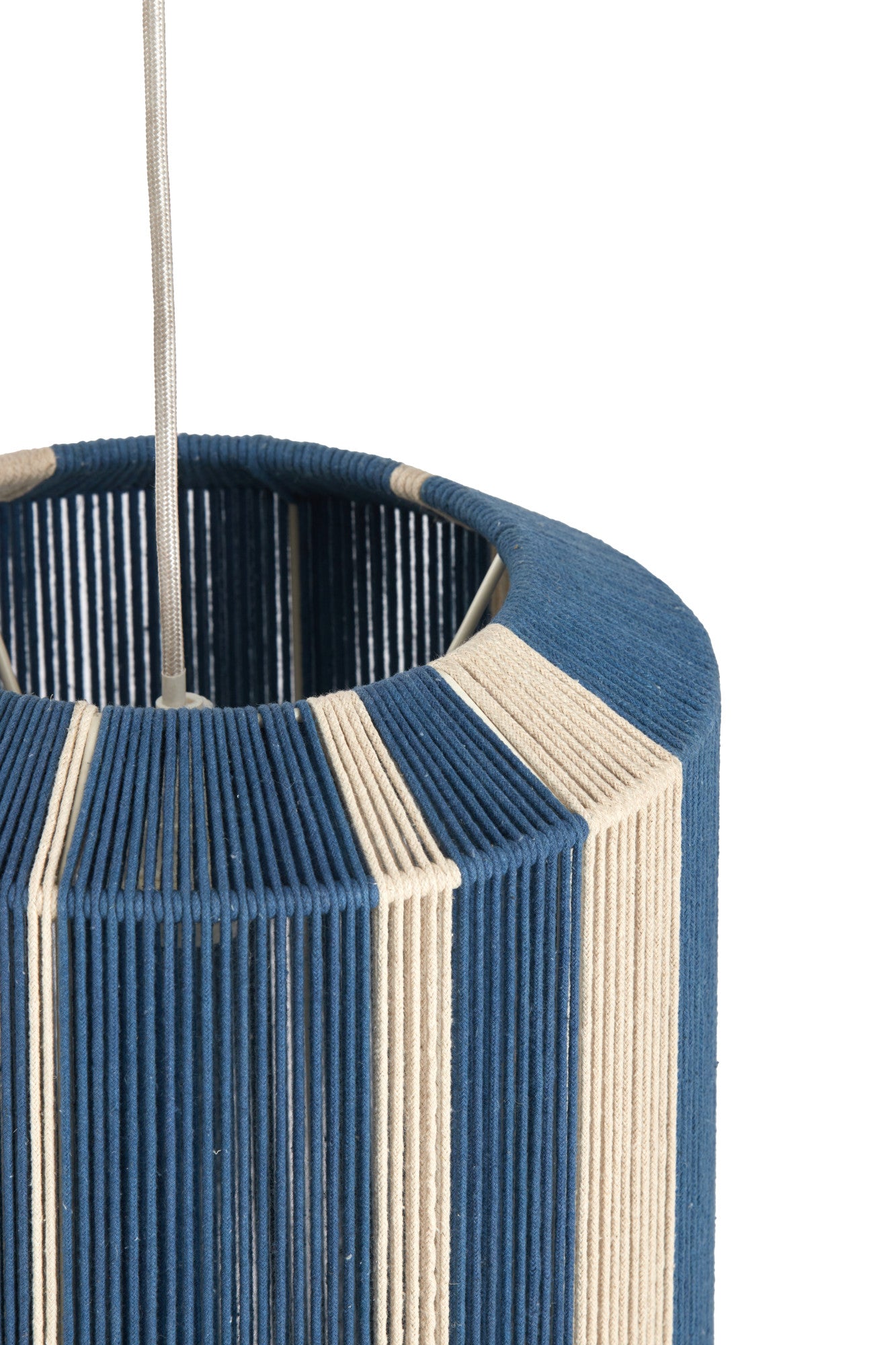 blauw-gestreepte-hanglamp-met-textiel-light-living-kozana-variant-image6