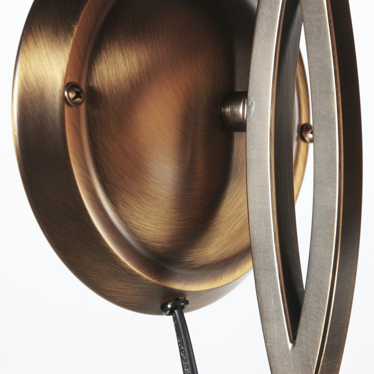 bronzen-wandlamp-met-marmercreme-glazen-kap-steinhauer-anthea-variant-image5