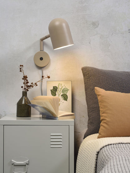 bekervormige-retro-grijze-wandlamp-its-about-romi-marseille-variant-image4