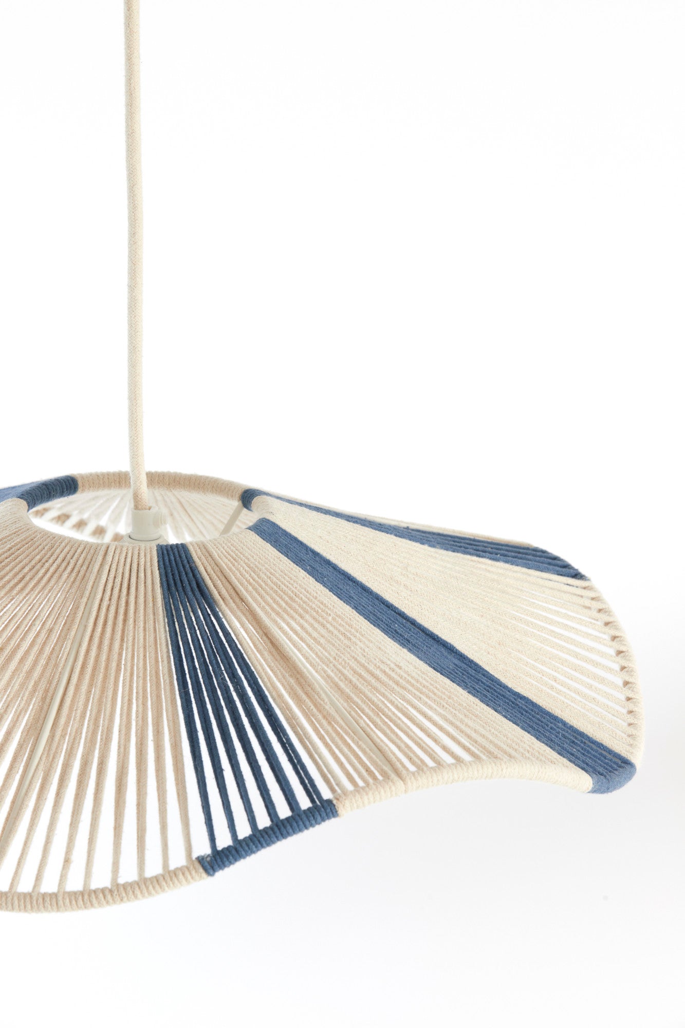 katoendraad-hanglamp-beige-blauw-organisch-light-living-rafa-variant-image7