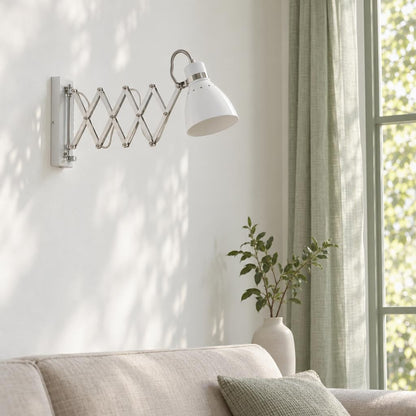 industriele-metalen-hanglamp-wit-scharnierarm-steinhauer-spring-ai-sfeer_image