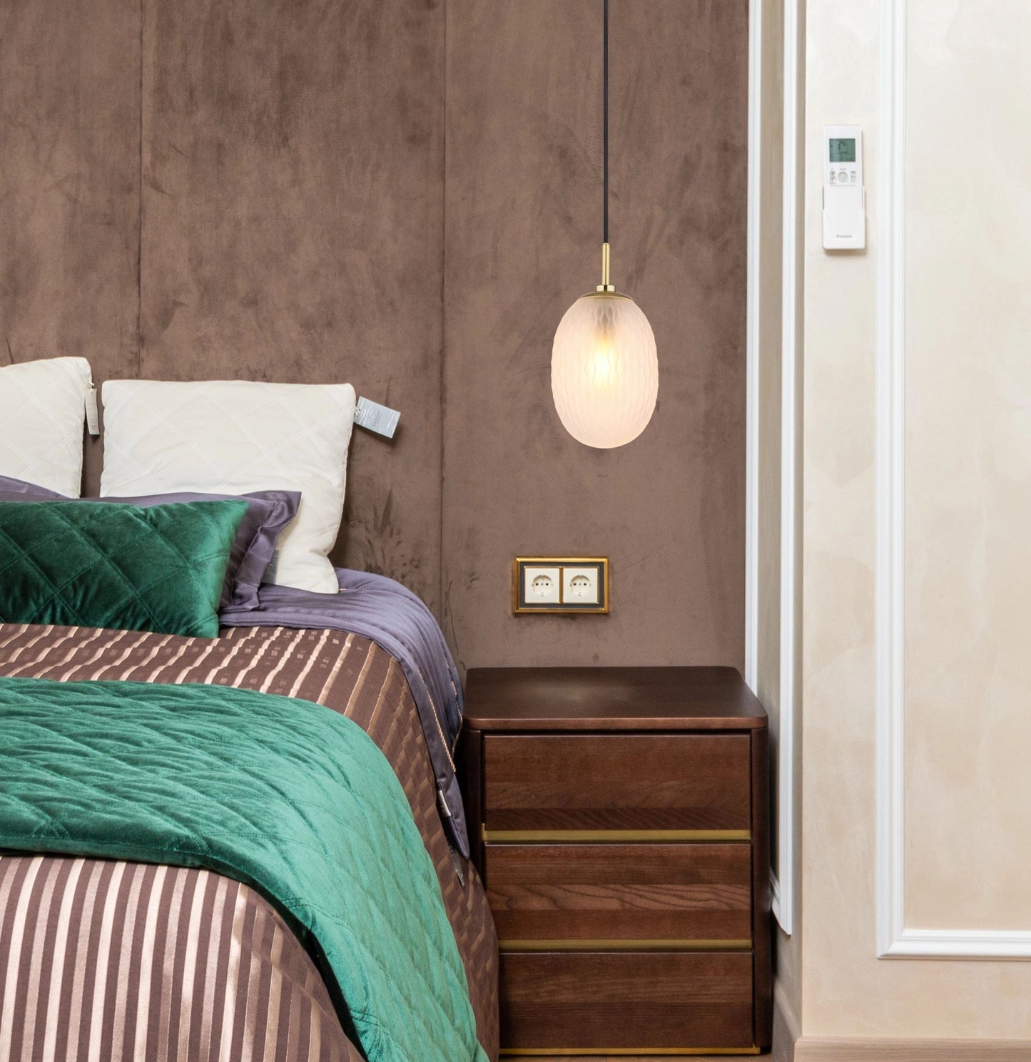 pendant-lamp-met-glazen-kap-en-honingraatpatroon-devin-variant-image3