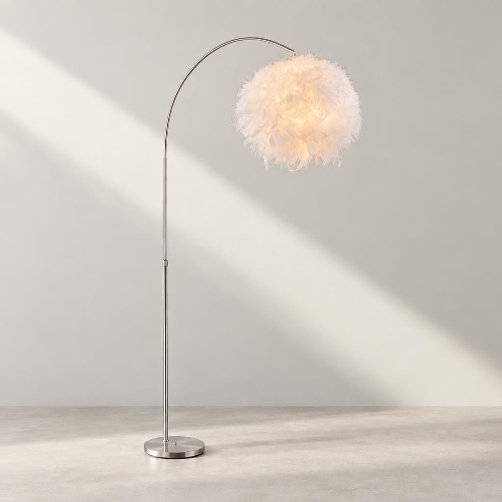 Globo Katunga Japandi Floor Lamp in White – studio image