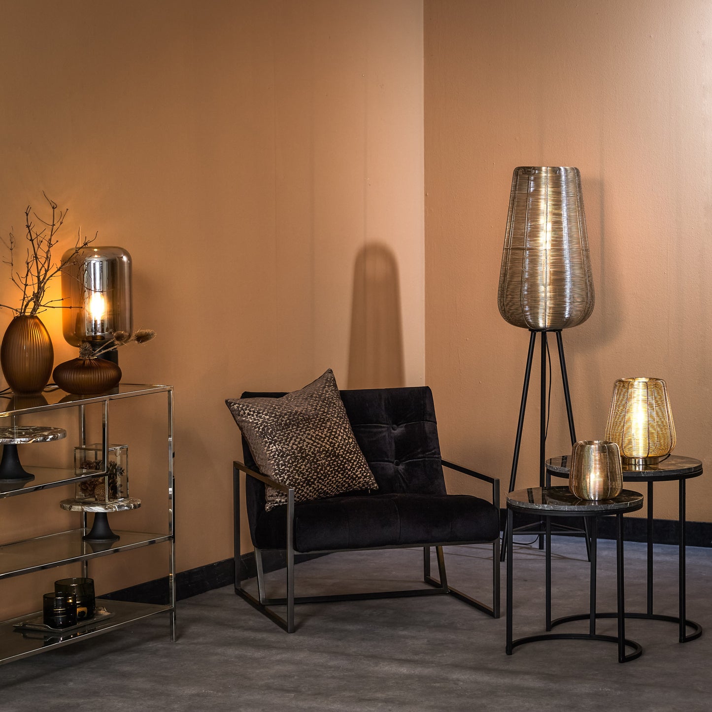 vloerlamp-met-metalen-draadstructuur-light-living-adeta-variant-image3