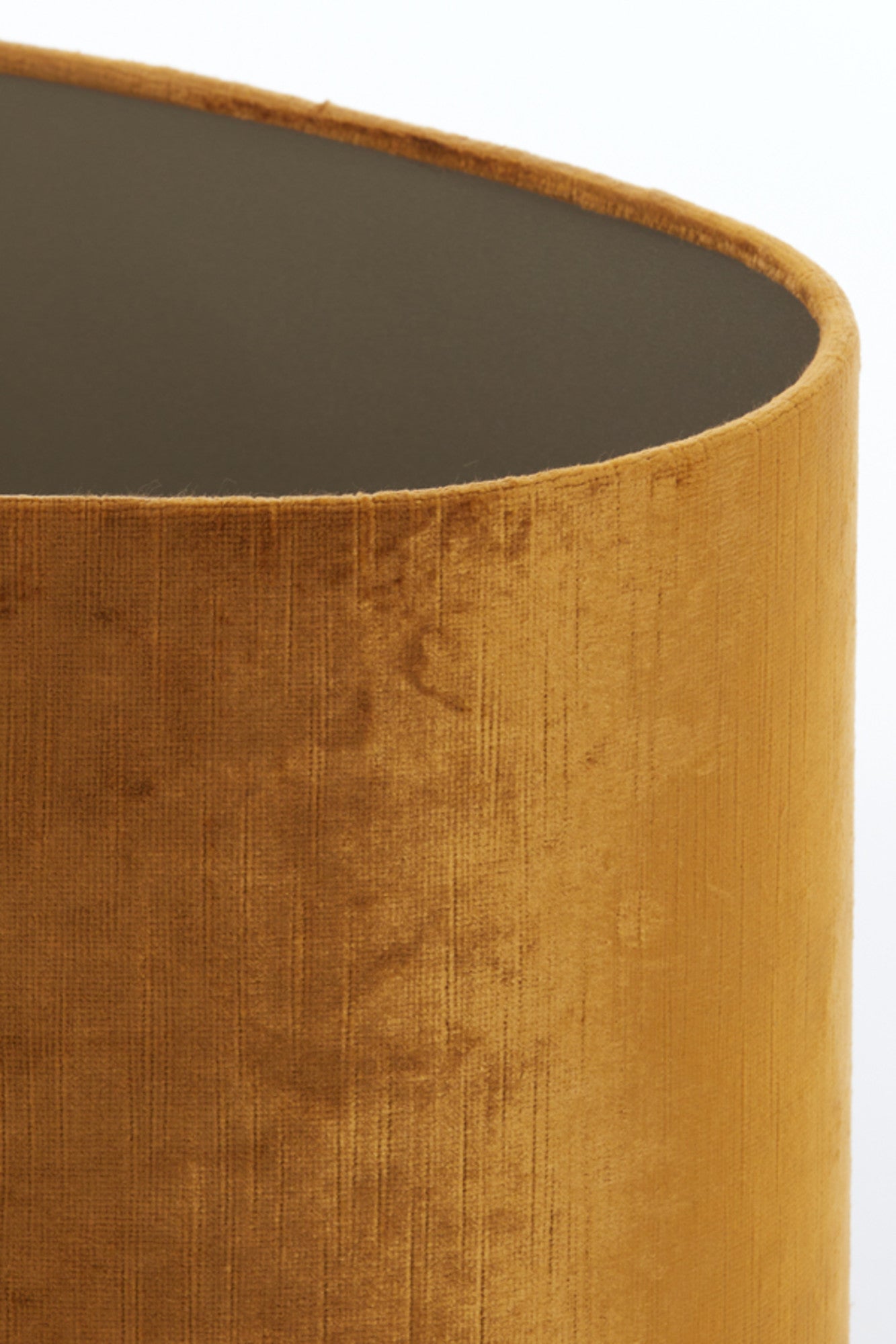 velvet-lampenkap-goud-cilindrisch-light-living-gemstone-variant-image8