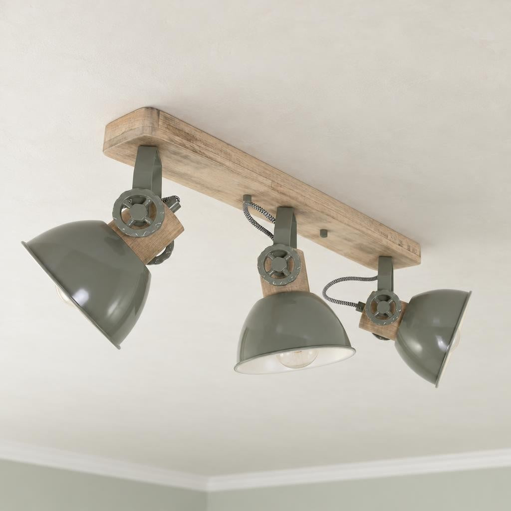 Spot verde industriale 3 luci Mexlite Gearwood – foto d'ambiente