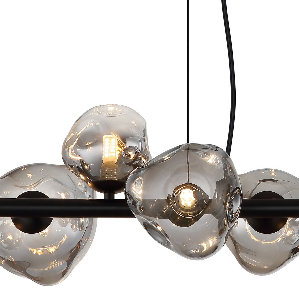 Zwarte metalen hanglamp met rookglazen bollen en horizontale staaf – afbeelding 3