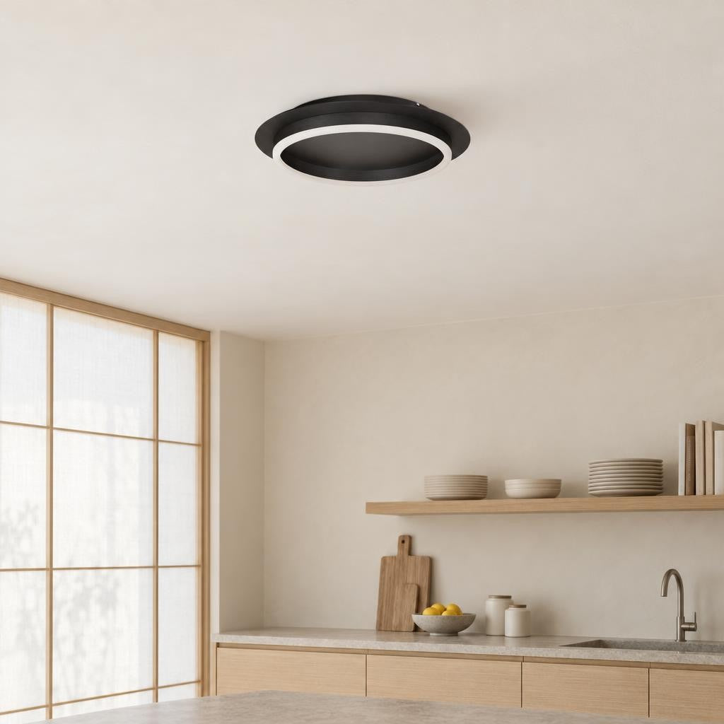 Черна кръгла LED плафониера Steinhauer Ringlux – интериорна снимка