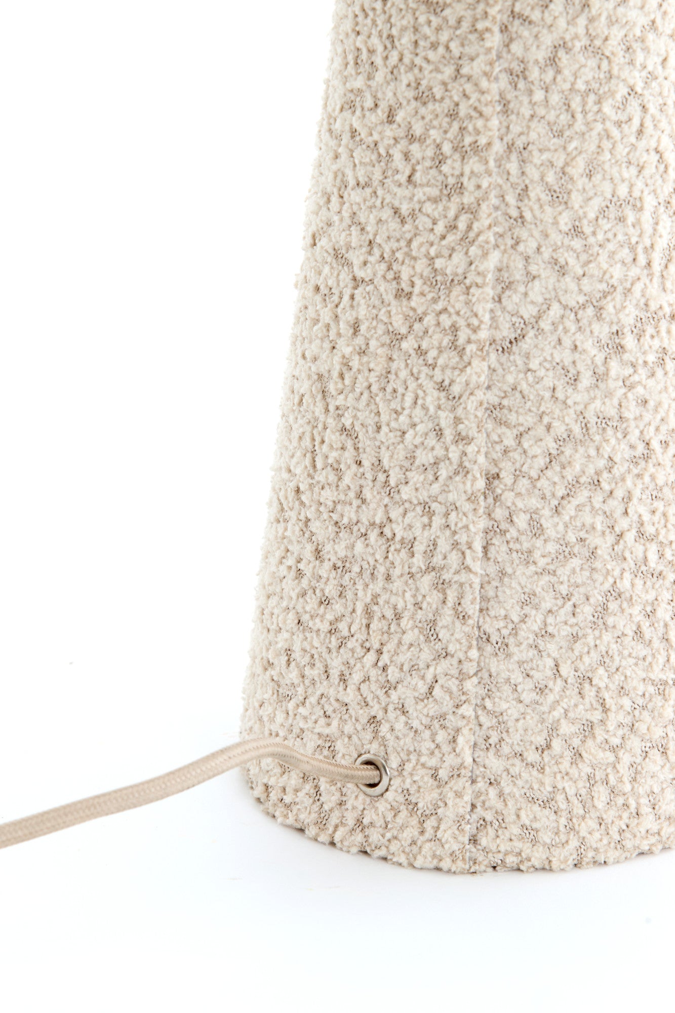 beige-stoffen-cilinder-tafellamp-light-living-micky-variant-image6