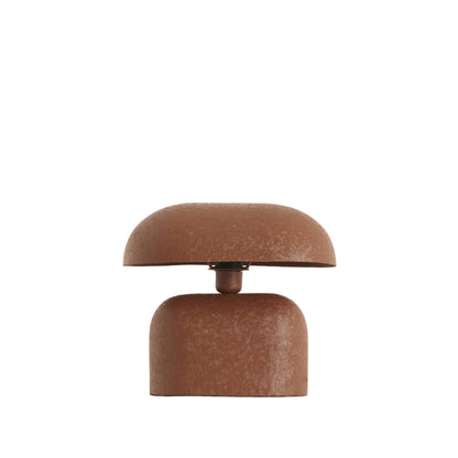 vrolijke-tafellamp-in-donker-oranje-met-matte-afwerking-light-living-todd-main-image