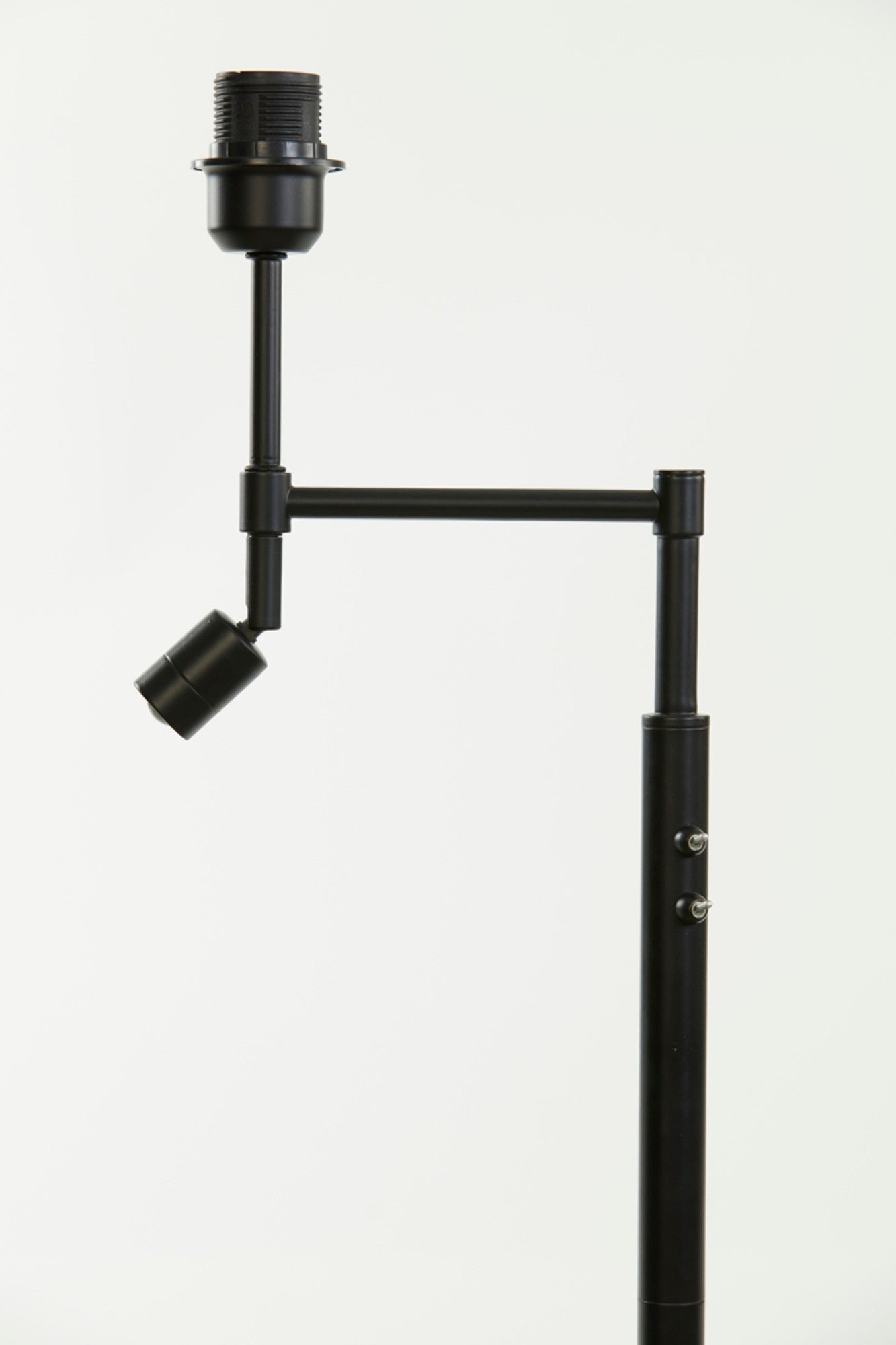 draaibare-lampenvoet-zwart-light-living-montana-variant-image7