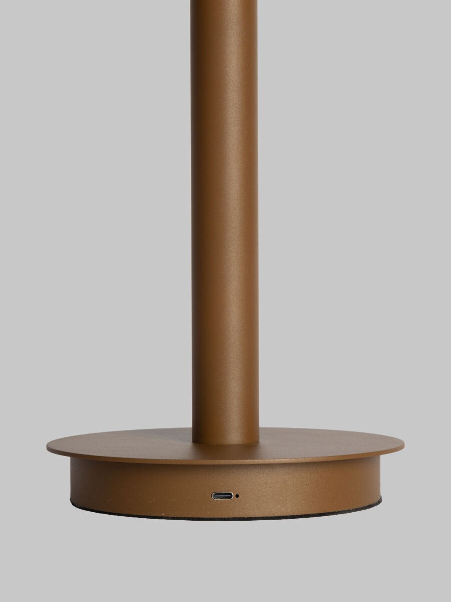 Lampada da terra in alluminio marrone elegante It's About RoMi Milan – immagine 4