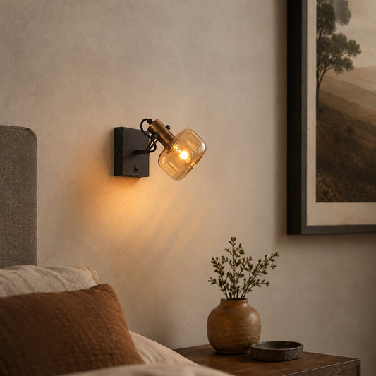 zwarte-wandlamp-bronzen-accent-glaskap-steinhauer-glaslic-variant-image2