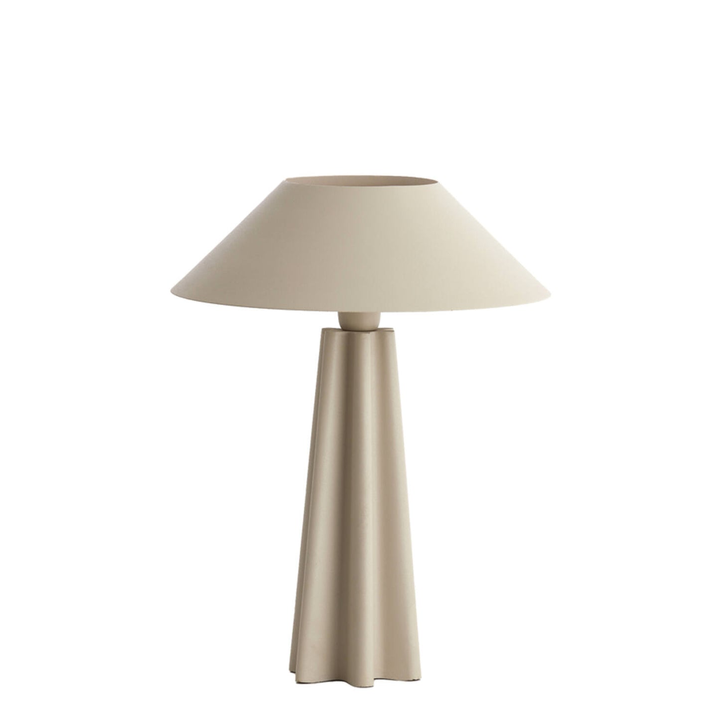 beige-tafellamp-met-conisch-ontwerp-light-living-cukai-main-image