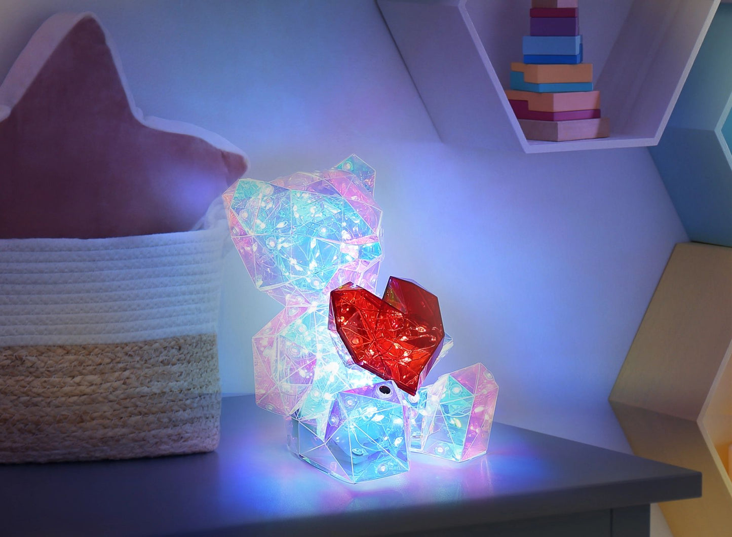 betoverende-kristalachtige-tafellamp-met-beer-ontwerp-brondar-variant-image8