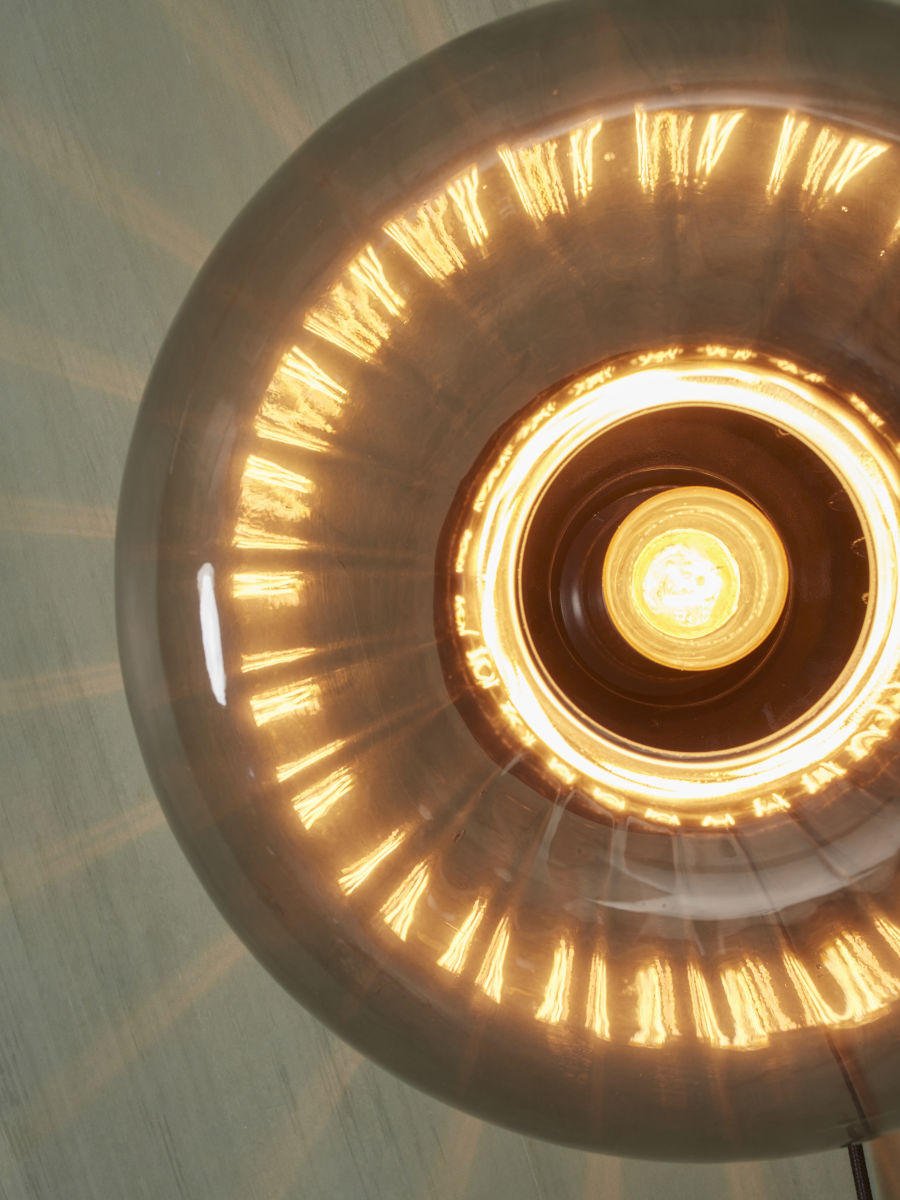 trendy-zwarte-glazen-wandlamp-its-about-romi-brussels-variant-image2