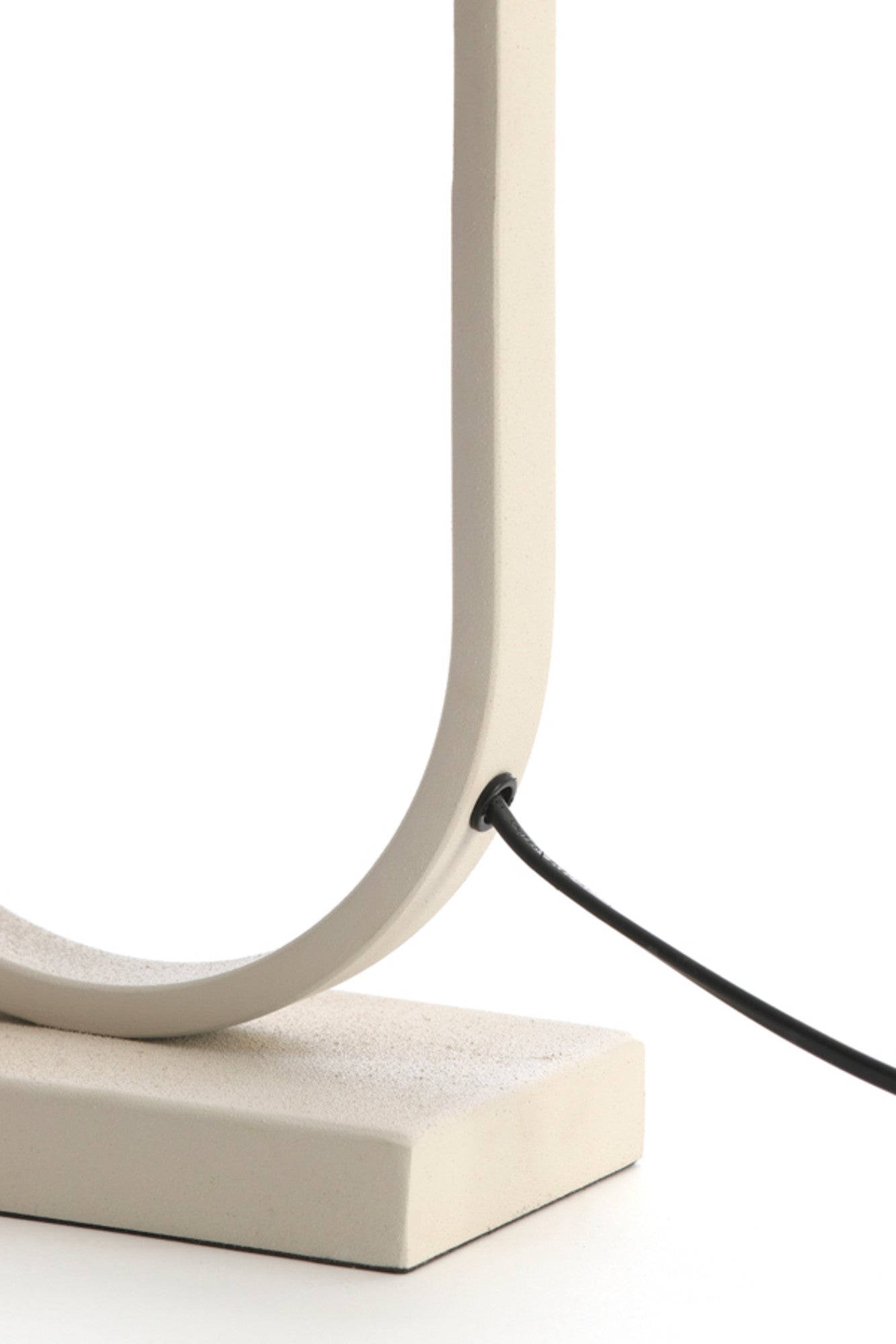 ovale-witte-lampenvoet-light-living-jamiri-variant-image6