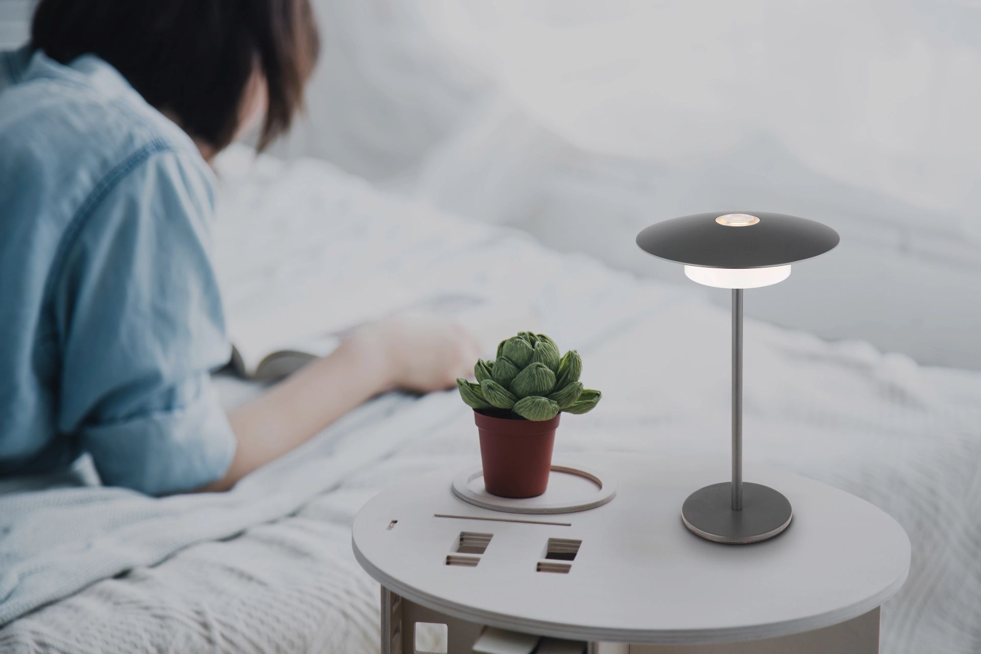 dimbare-design-tafellamp-met-touch-dimmer-kyler-variant-image8