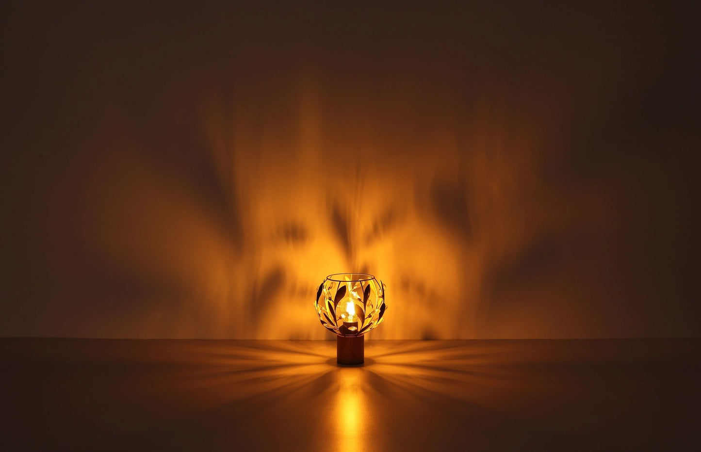 elegante-tafellamp-met-kristallen-en-hout-mika-variant-image3