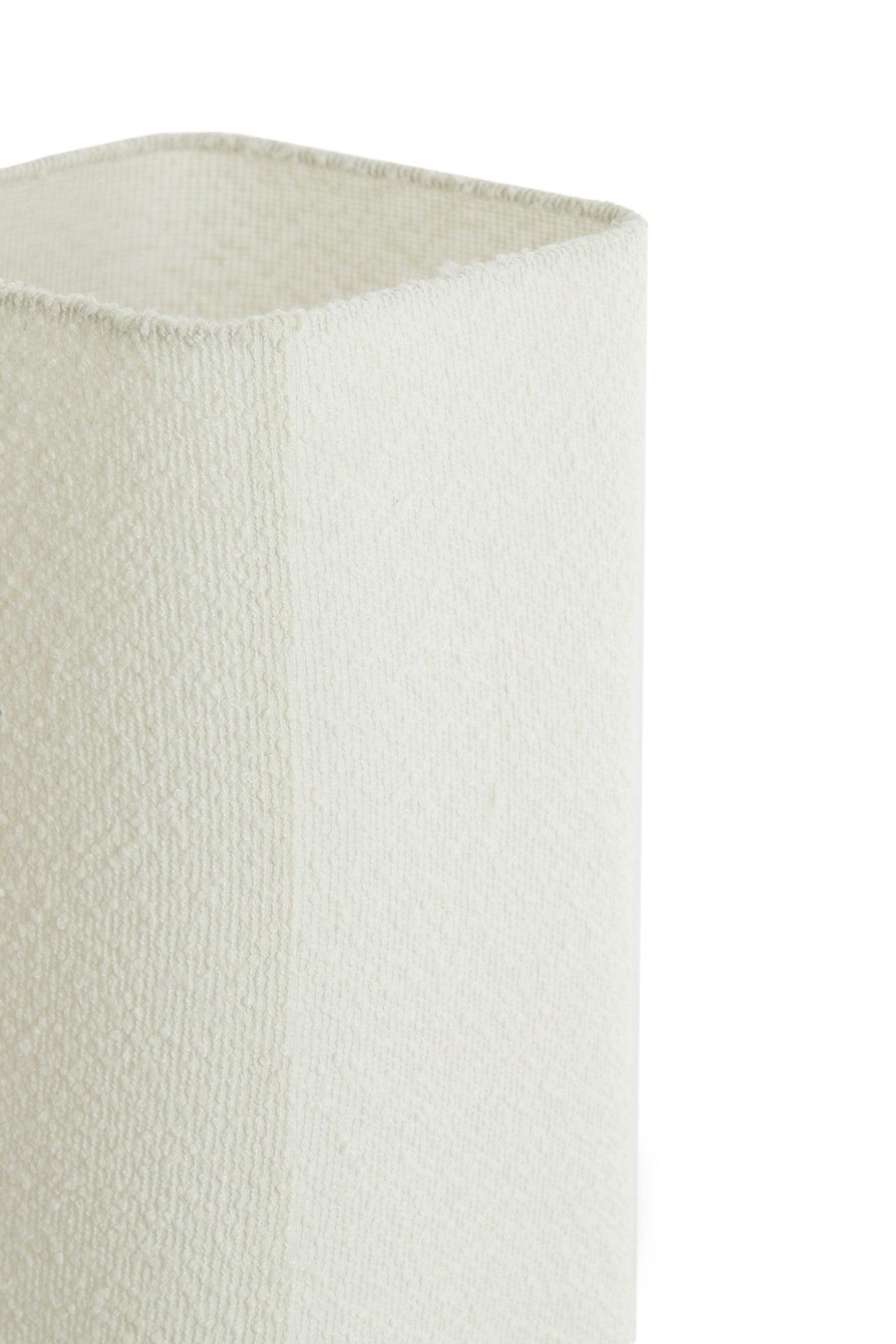 sfeervolle-tafellamp-met-cremekleurige-lampenkap-light-living-wyn-variant-image5