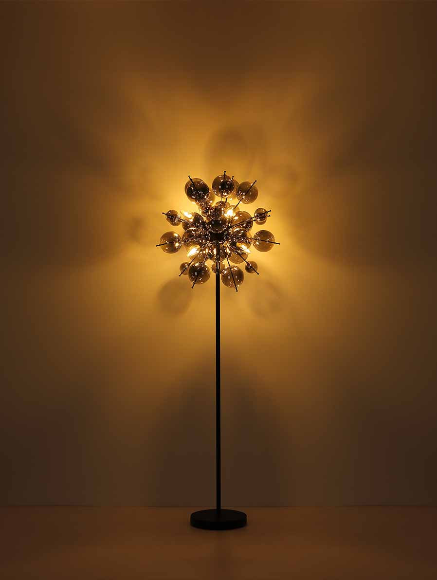 zwarte-art-deco-hanglamp-metaal-globo-udo-variant-image3