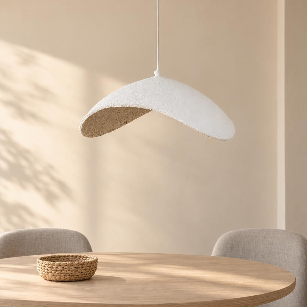 Vit oval pendellampa i papper Light & Living Lonia – miljöbild