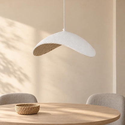 Vit oval pendellampa i papper Light & Living Lonia – miljöbild