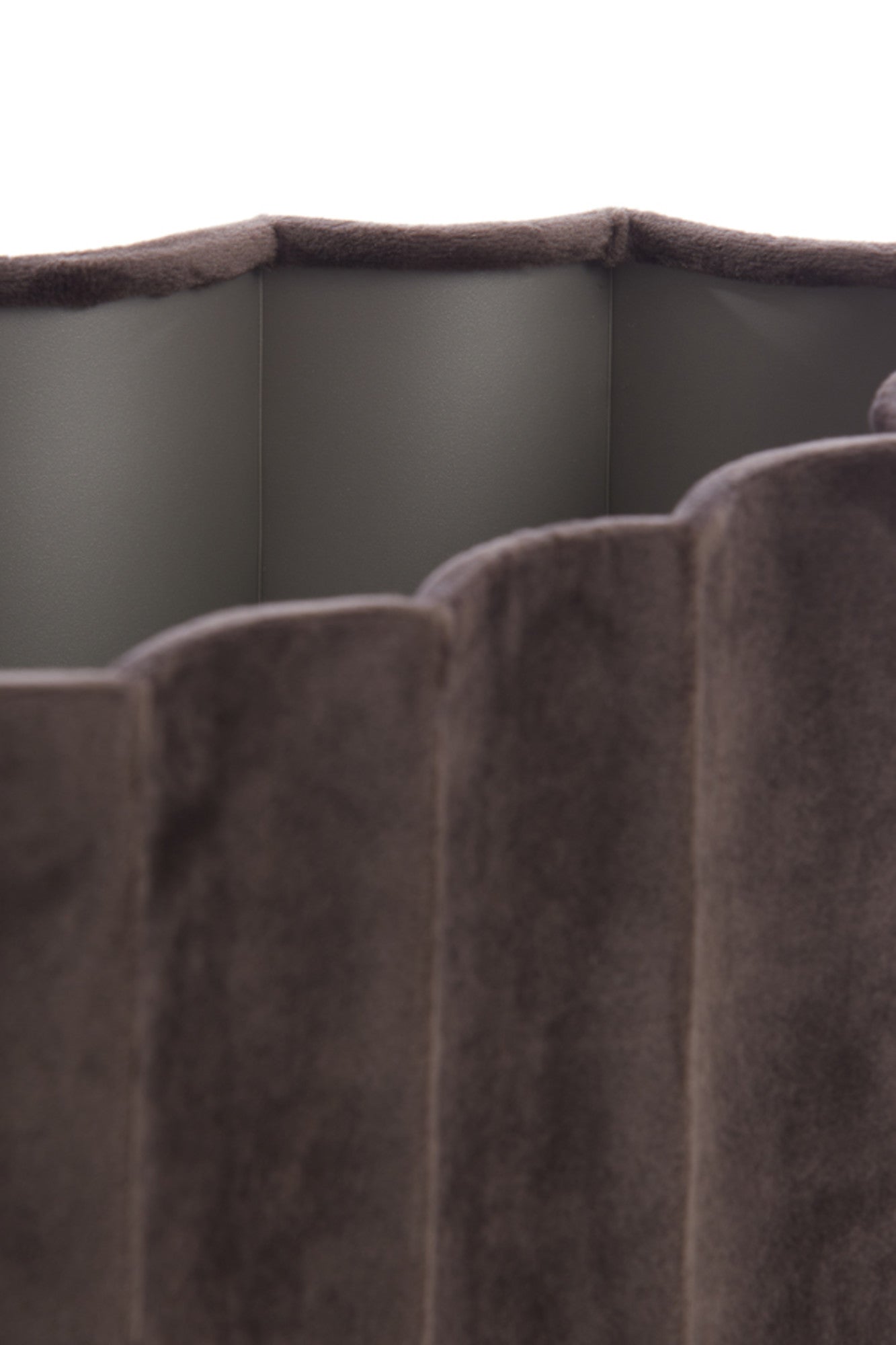 geplooide-ovale-velvet-lampenkap-donkerbruin-light-living-disli-variant-image7