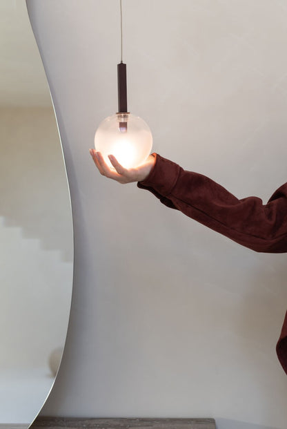Candeeiro pendente bordeaux atemporal It's About RoMi Murano – imagem 4