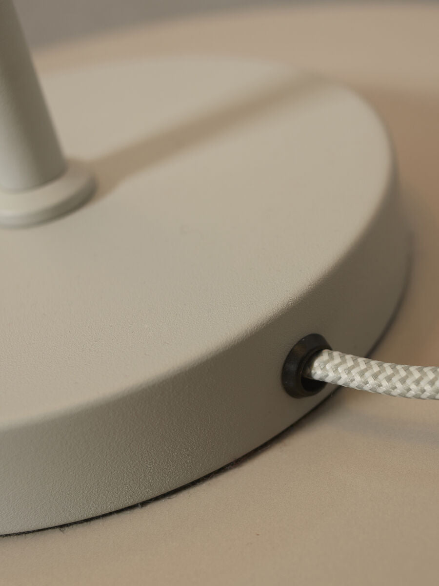 tafellamp-grijs-metaal-retro-its-about-romi-porto-variant-image7